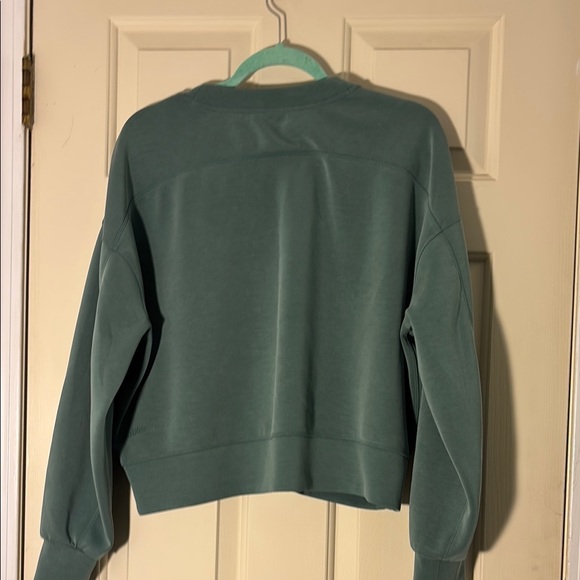 Lululemon Softstream Perfectly Oversized Cropped Crew Sweatshirt Size 10 - Picture 3 of 8
